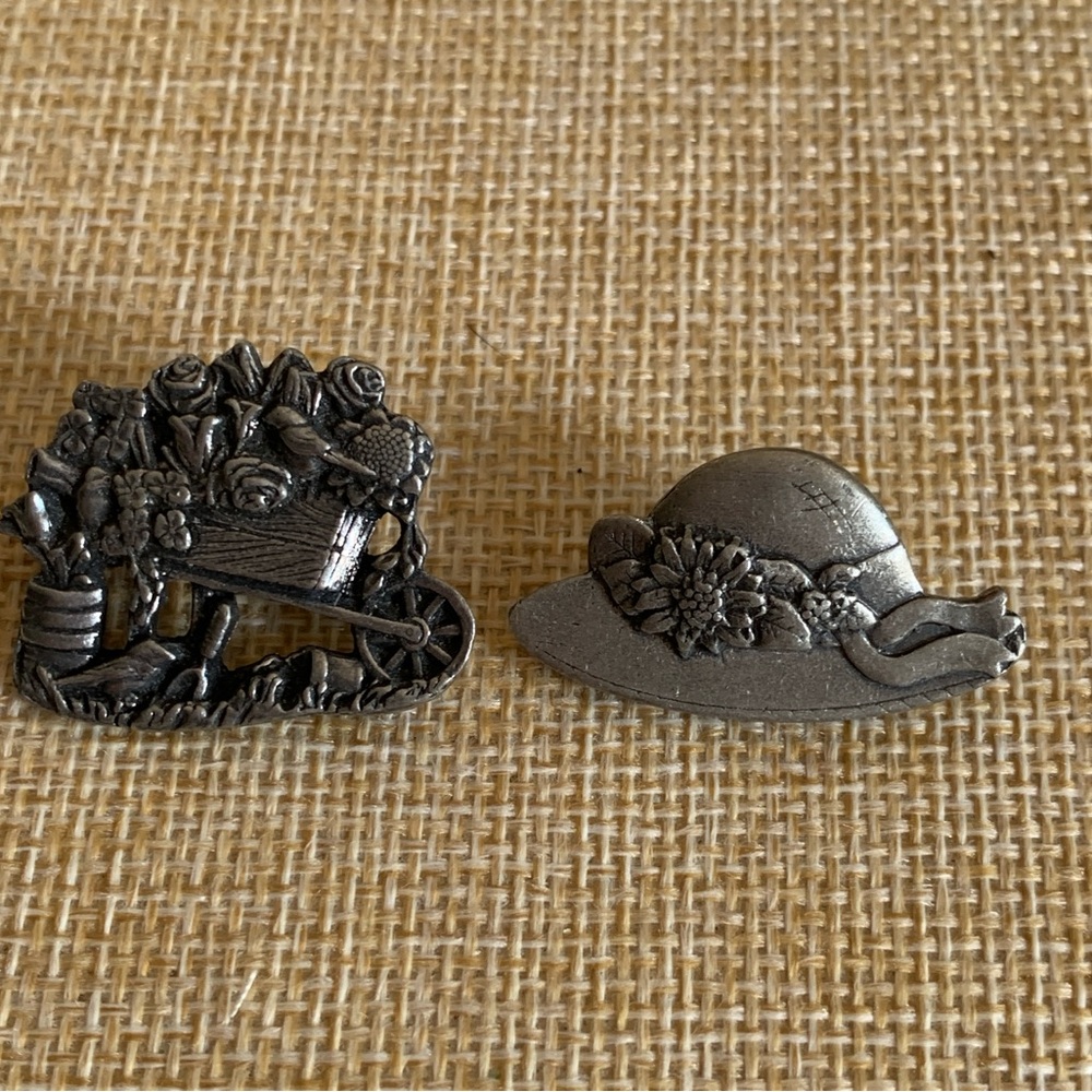 2 vintage Birds and Blooms limited edition pins. Pewter tone. Gardening theme.